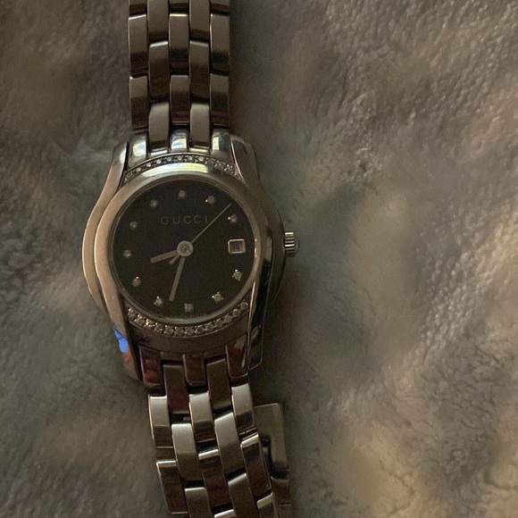 Beautiful Gucci watch - Picture 2 of 9